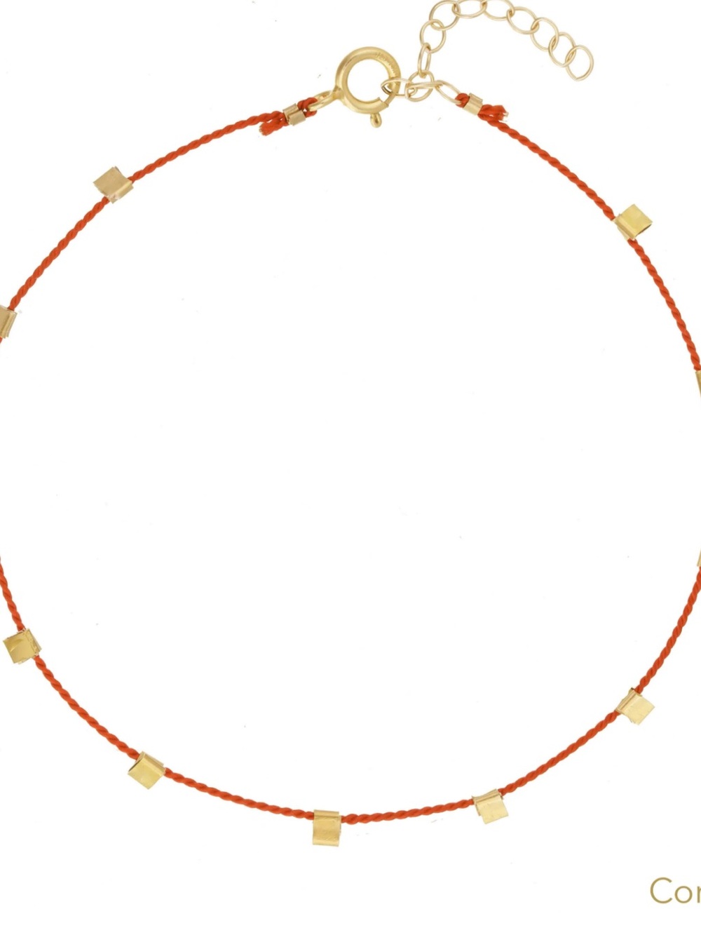 Kozakh Hilo Delicate Gold Cube Thread Bracelet in red